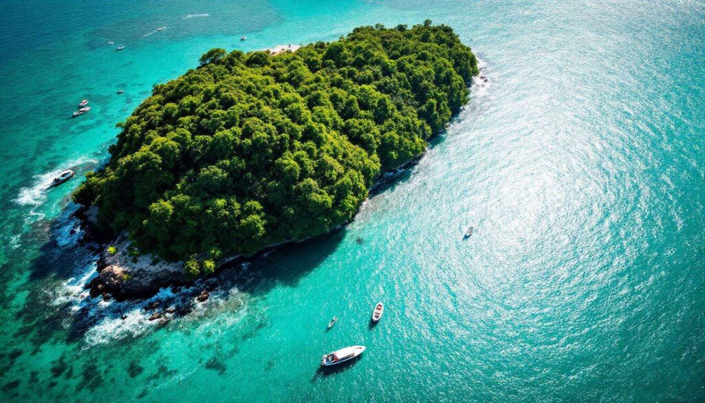 À une courte traversée, cette île sauvage séduit par son ambiance presque tropicale