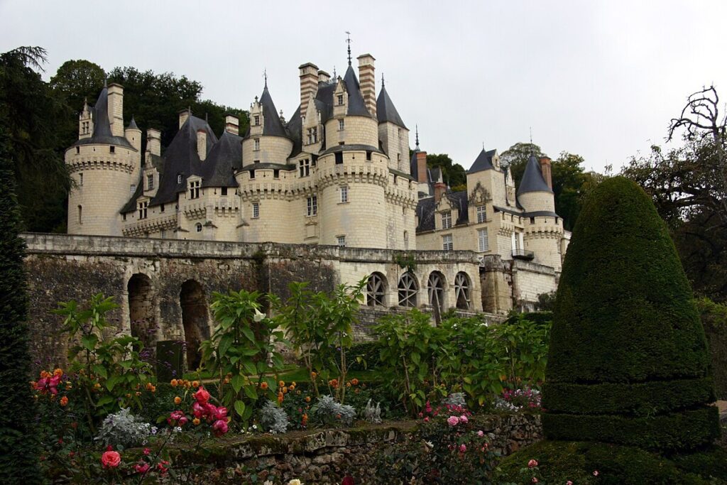Pour beaucoup, voici le véritable château de la Belle au bois dormant